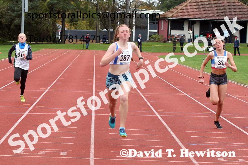 200 metres, NECAA Open Meeting, Morpeth, Sunday, October 18th. David T. Hewitson/Sports for All Pics